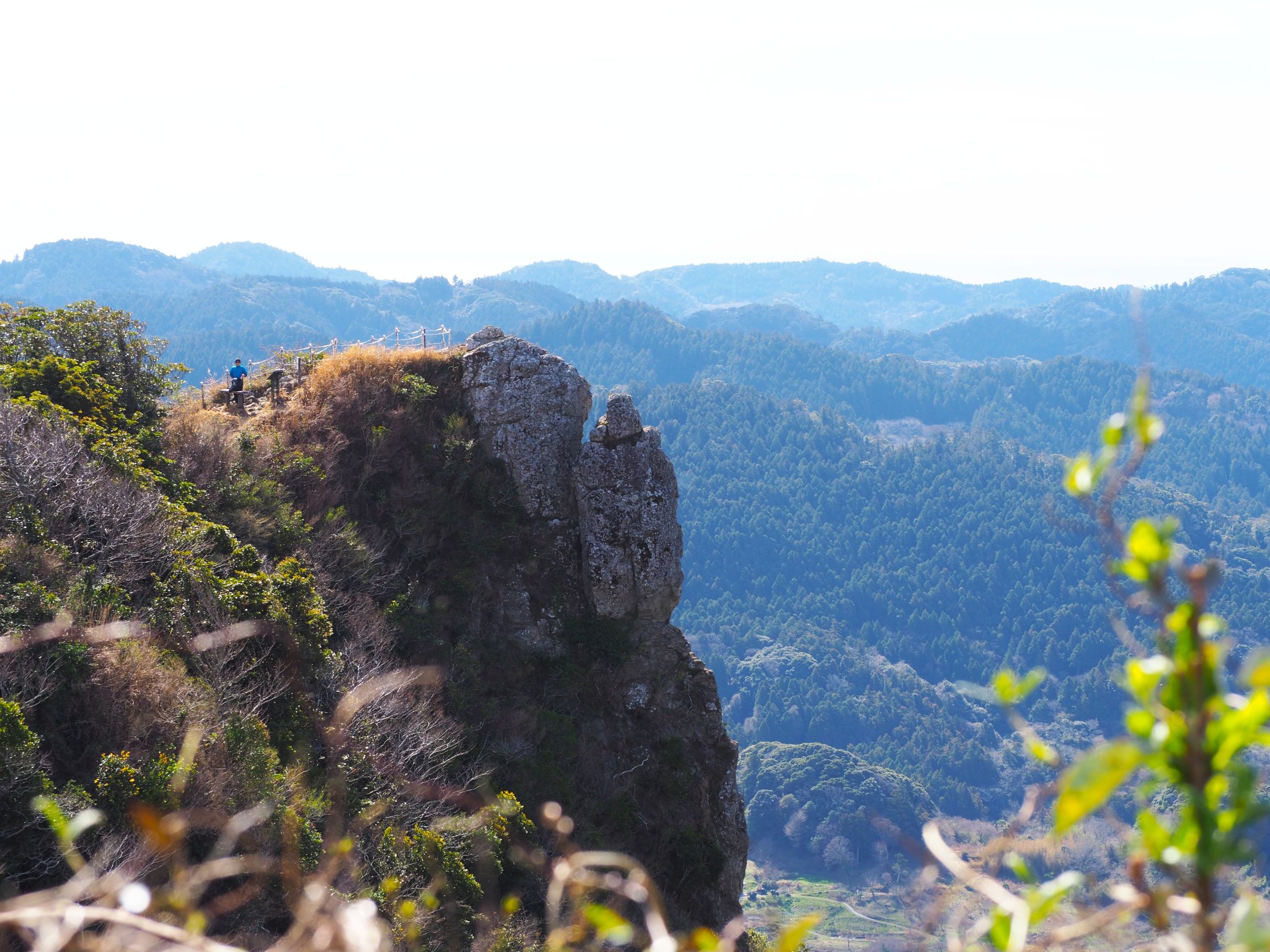 伊予ヶ岳南峰/富山地区